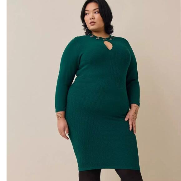 Torrid At The Knee Sweater Grommet Dress Womens Size 4X Forest Green Midi Knit - Picture 1 of 13